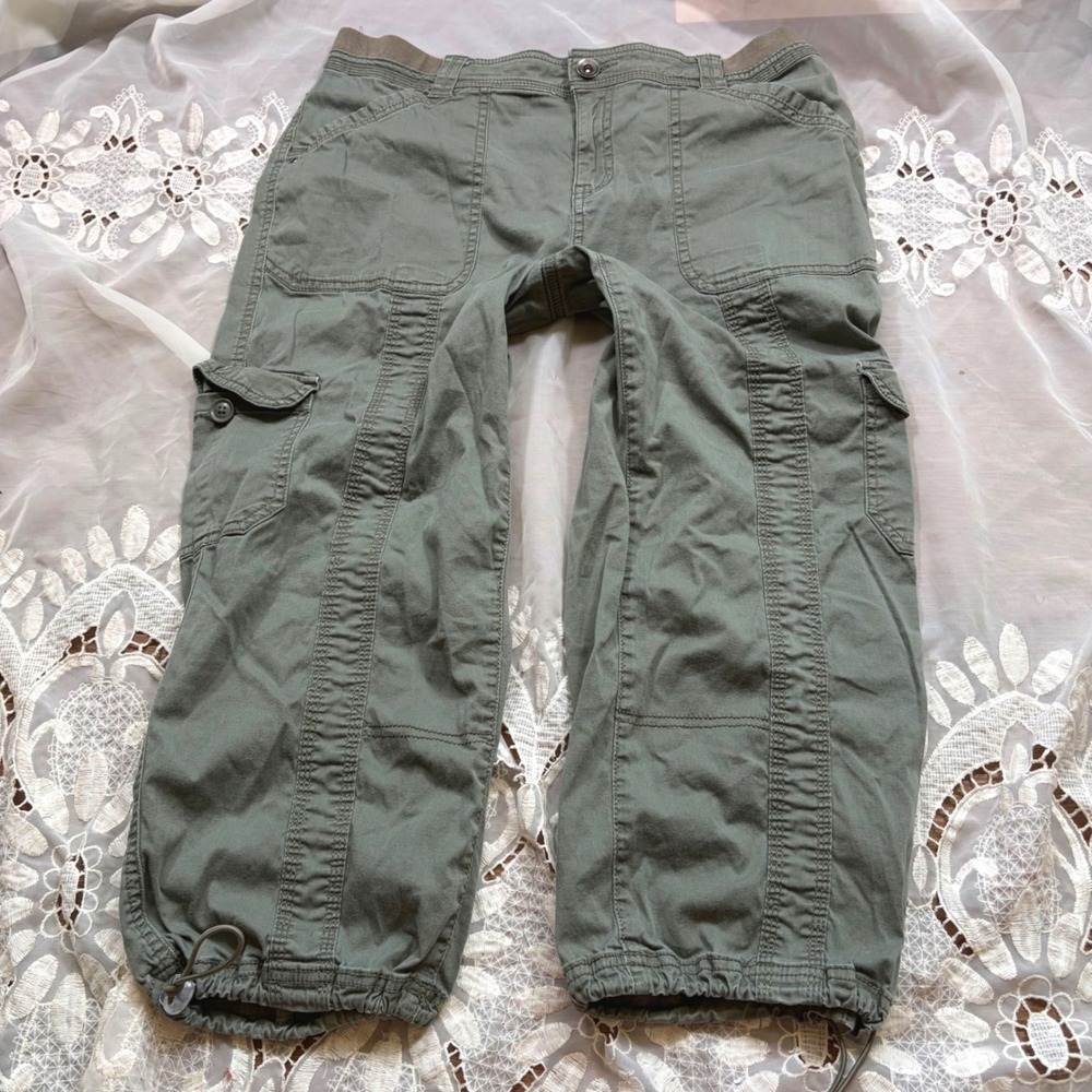 Y2K Grunge Sage Green Cargo Capri Pants Utility Hiking Cropped